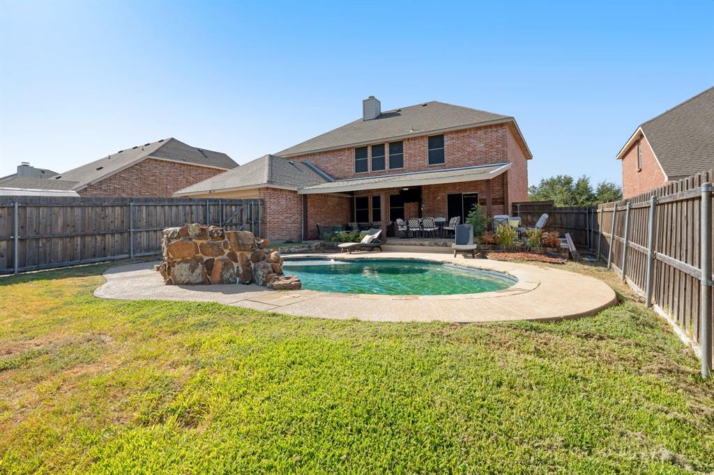 204 Rosewood Ct, Red Oak, TX 75154 photo