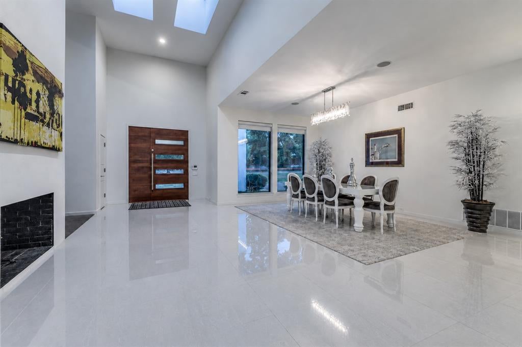 6321 Spring Valley Rd, Dallas, TX 75254 photo