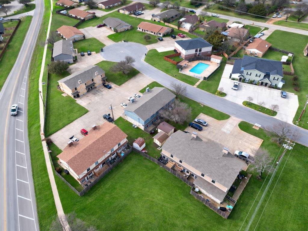1403 Courtney Pl, Cleburne, TX 76033