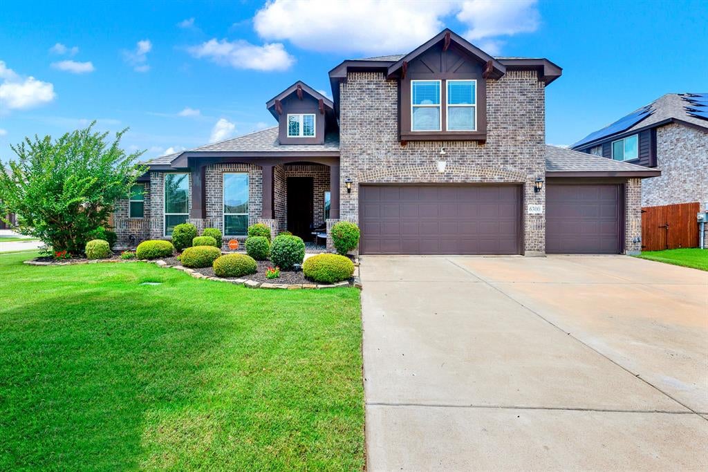 6300 Sudbury Ln, Mesquite, TX 75181
