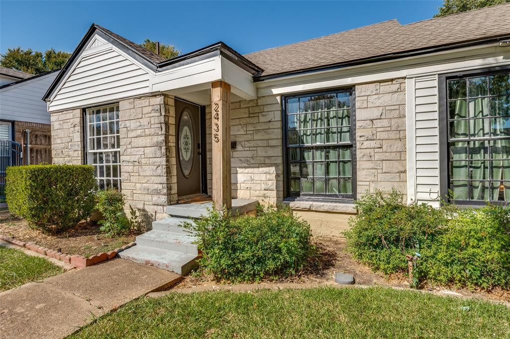 2435 W 10 St, Dallas, TX 75211 photo