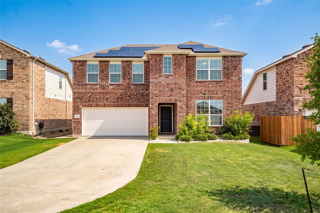 1918 Trace Dr, Aubrey, TX 76227