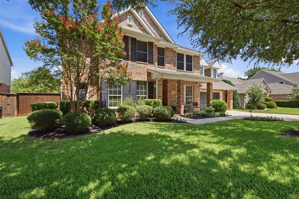 952 Water Oak Dr, Grapevine, TX 76051