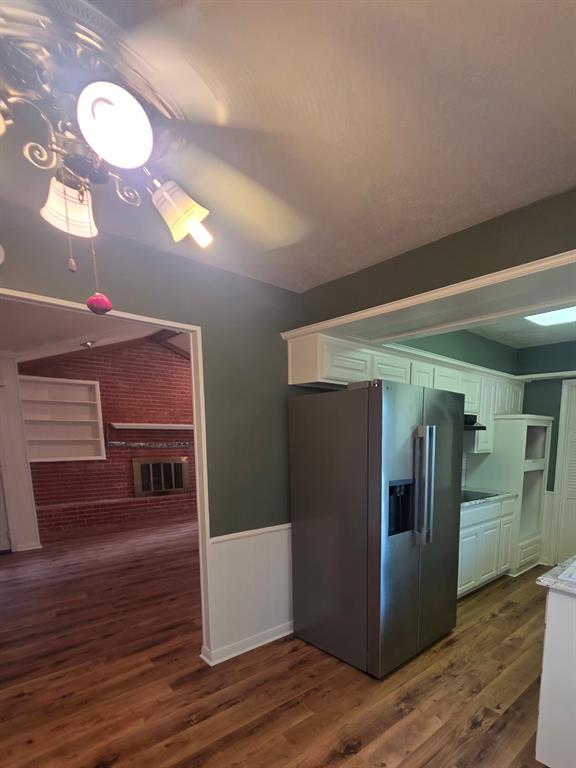 1914 Surrey Cir, Grand Prairie, TX 75050 photo