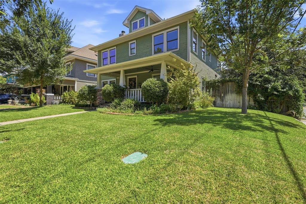 1915 Alston Ave, Fort Worth, TX 76110 photo