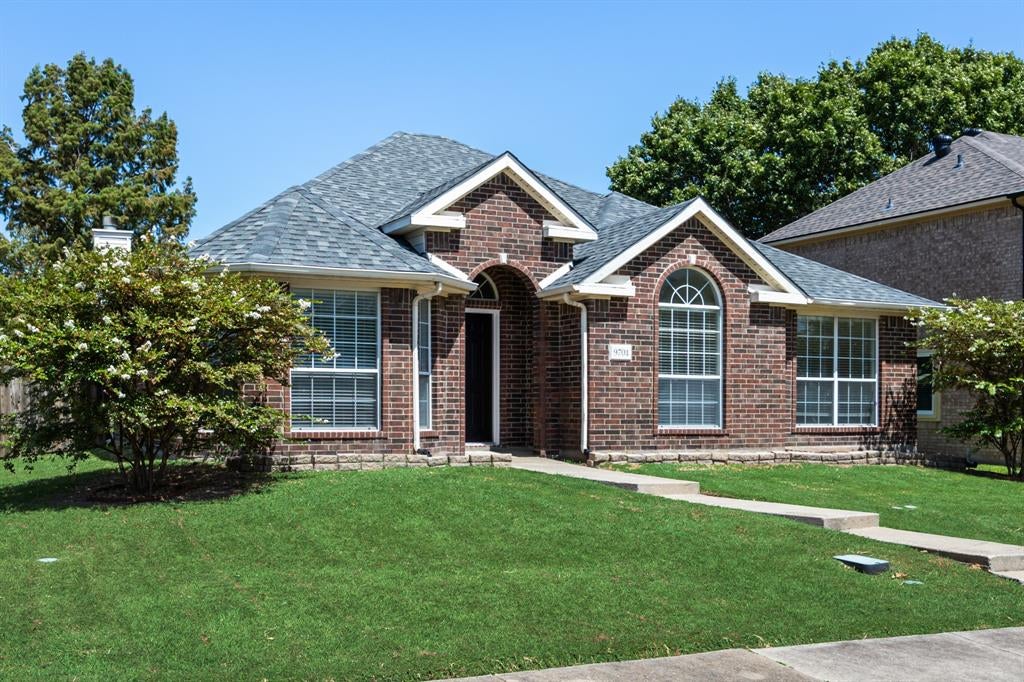 9701 Rochdale Dr, Follett, TX 75087