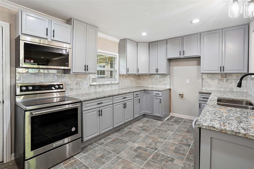 4113 Pate Dr, Fort Worth, TX 76119 photo
