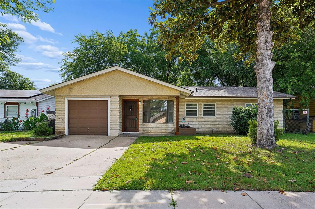 4113 Pate Dr, Fort Worth, TX 76119