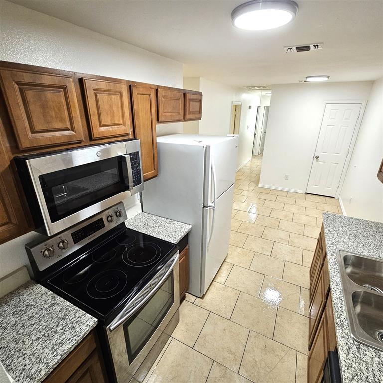1810 Wiseman Ave, Fort Worth, TX 76105
