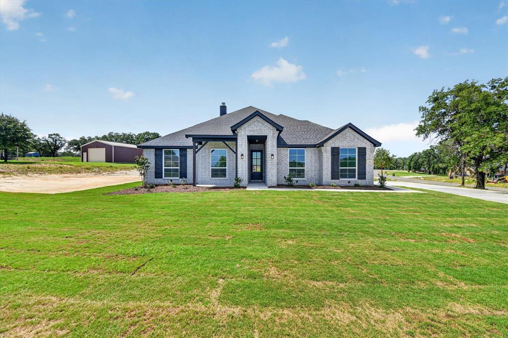 145 Loveta Ln, Boyd, TX 76023