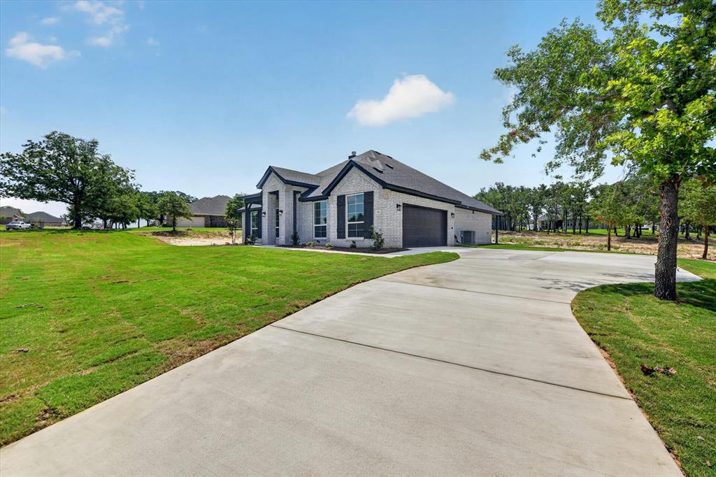 145 Loveta Ln, Boyd, TX 76023 photo