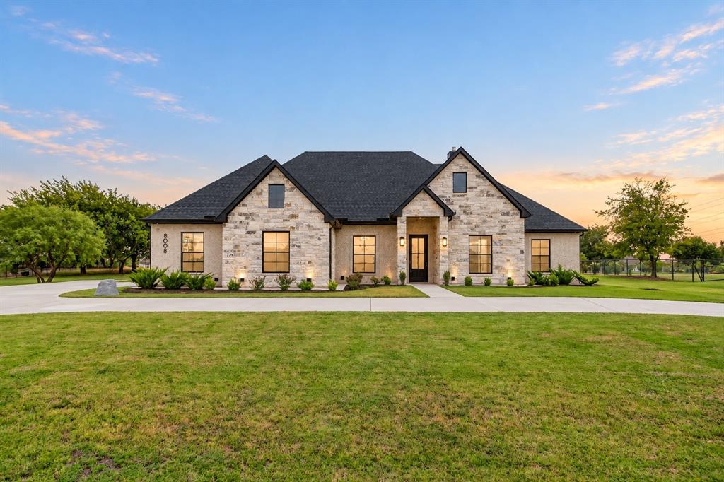 8008 Ben Day Murrin Rd, Fort Worth, TX 76126