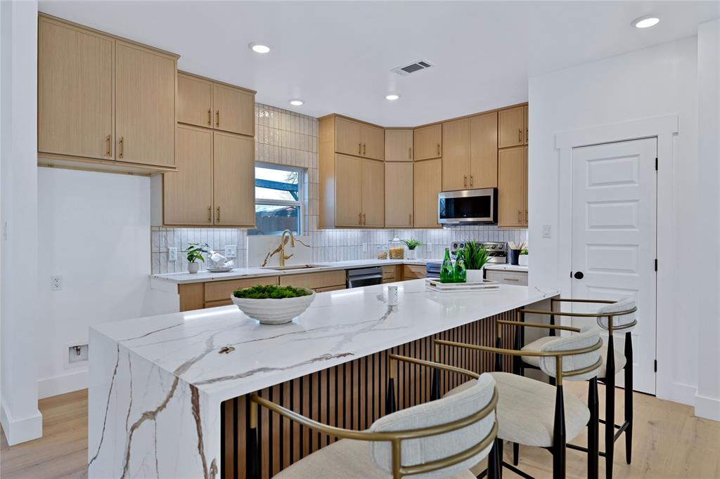 414 Wilson St, Mckinney, TX 75069