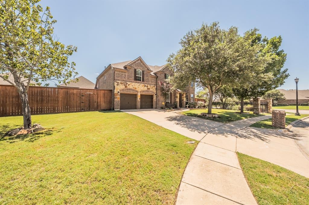 309 Garden Path Ln, Mansfield, TX 76063 photo