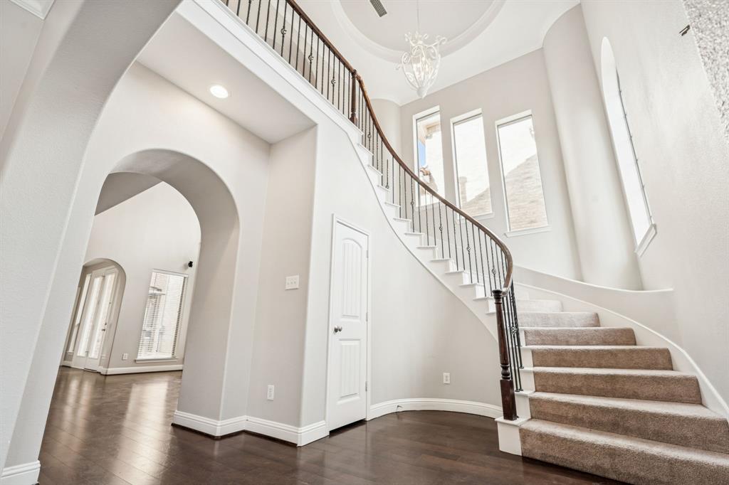 821 Lane Cima, Irving, TX 75039 photo