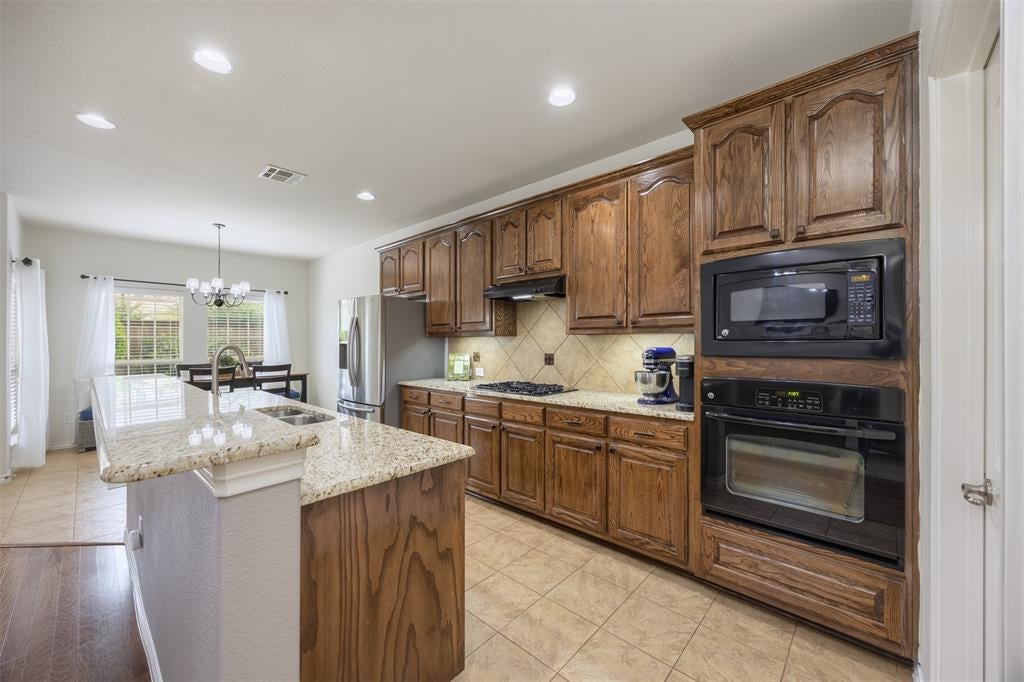 4708 Lasso Ln, Mckinney, TX 75070 photo