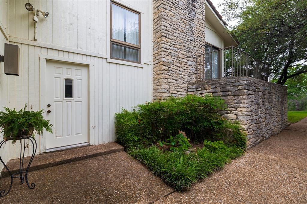 619 Baylor St, Weatherford, TX 76086 photo