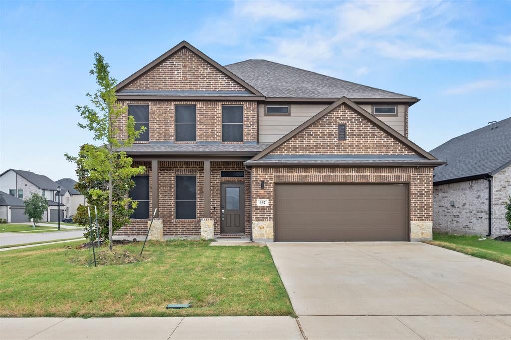 652 Congressional Ave, Red Oak, TX 75154