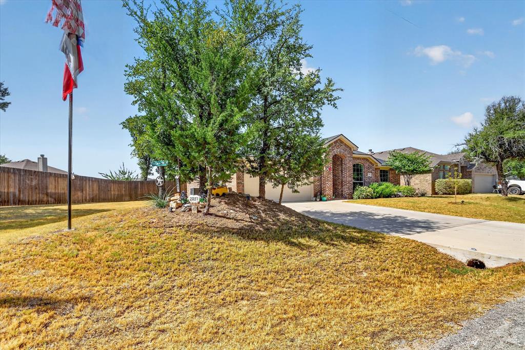 2807 River Ridge Ct, Granbury, TX 76048