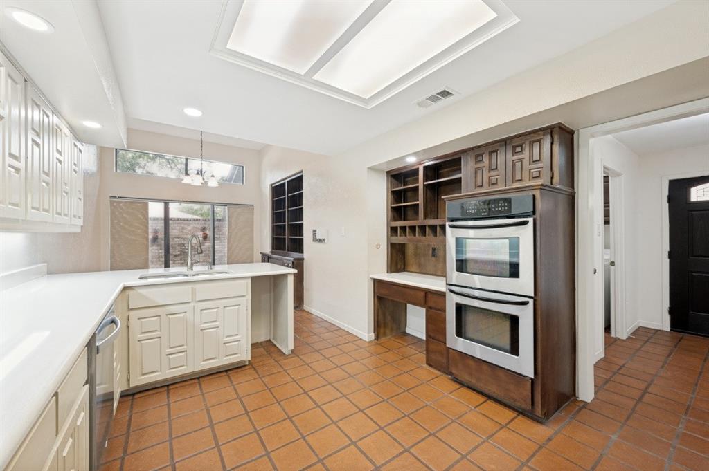 3316 Courtyard Pl, Farmers Branch, TX 75234 photo