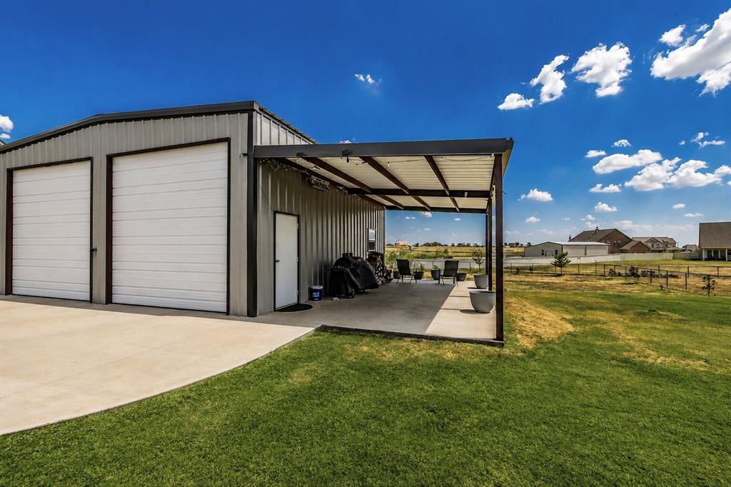 198 Spanish Moss Trl, Rhome, TX 76078 photo