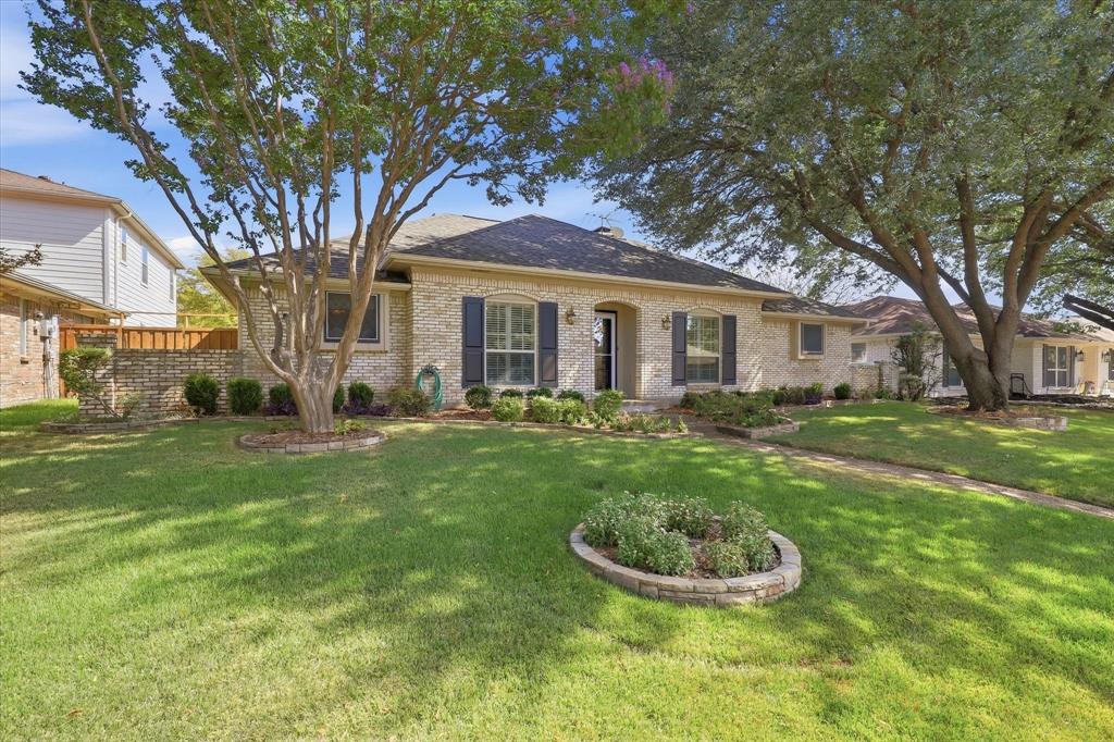 15922 Windy Meadow Dr, Dallas, TX 75248 photo