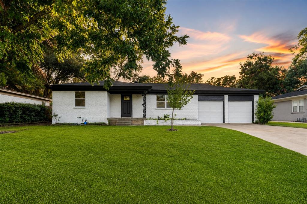 1026 Park Center St, Benbrook, TX 76126