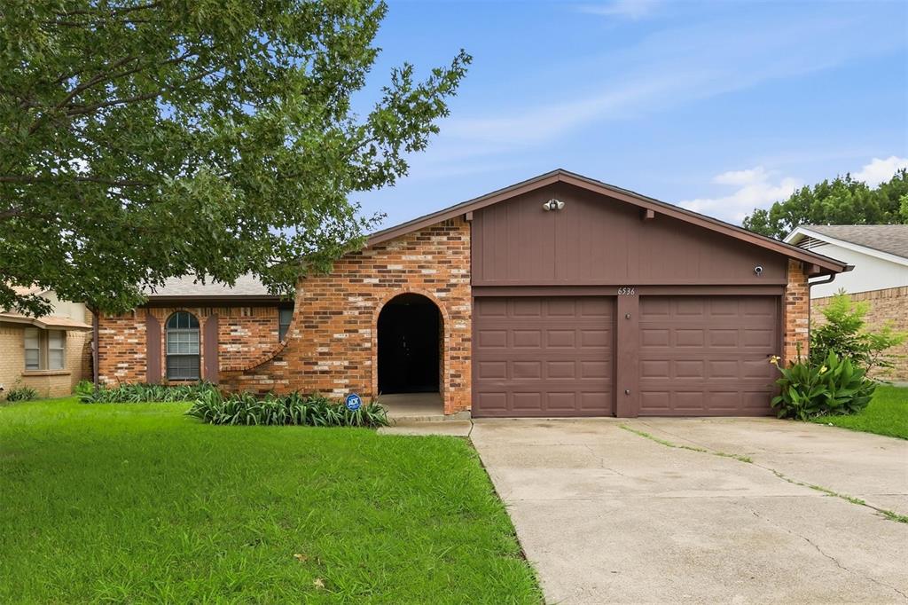 6536 Windrock, Watauga, TX 76148