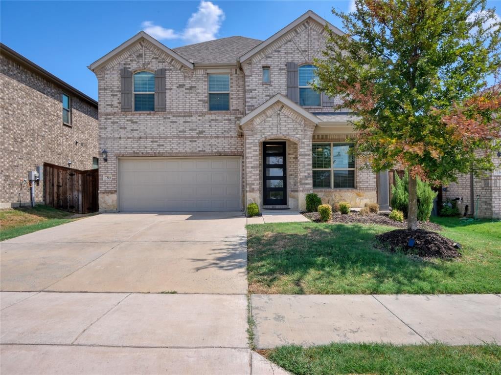 7318 Running Iron Trl, Sachse, TX 75048