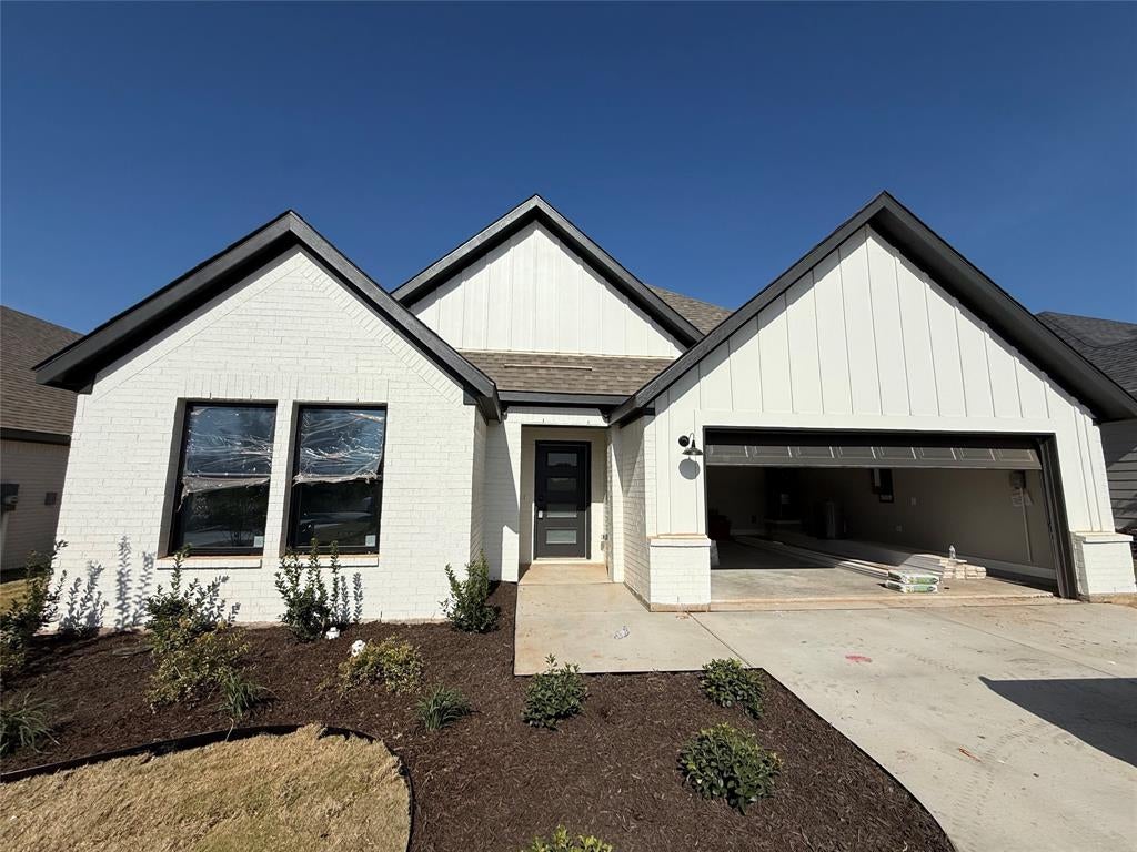 413 Smith Rd, Springtown, TX 76082 photo
