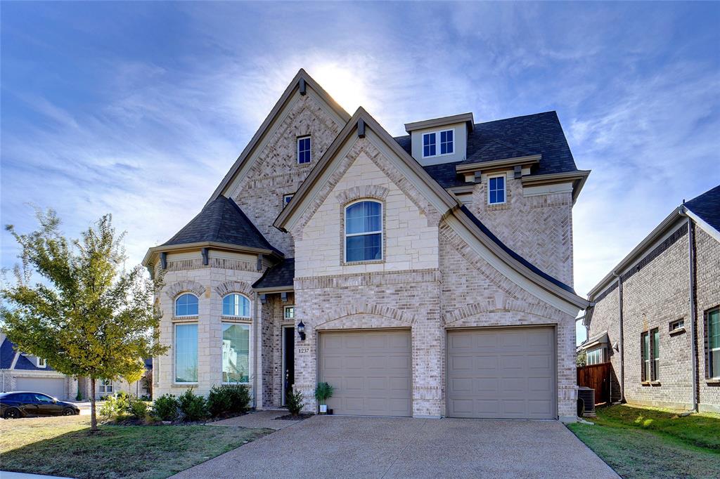 1237 Stagecoach Trl, Justin, TX 76247 photo