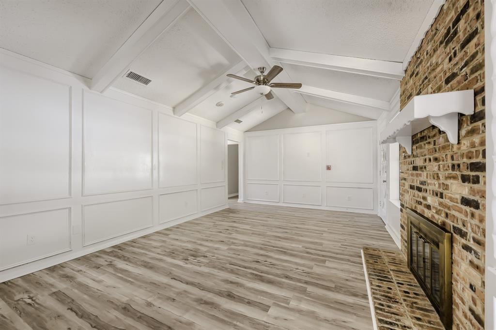 2185 Jana Ln, Burleson, TX 76028 photo