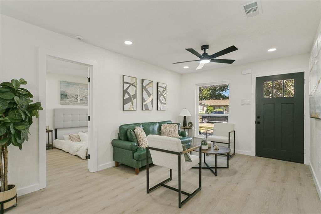 2812 E 15 St, Plano, TX 75074 photo