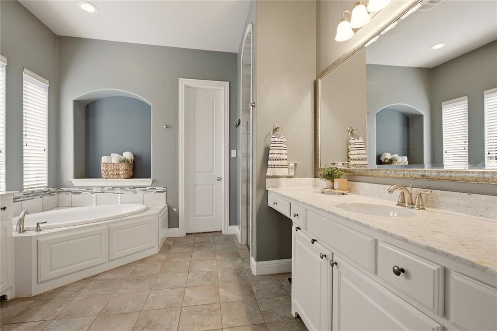7124 Comal Dr, Irving, TX 75039 photo