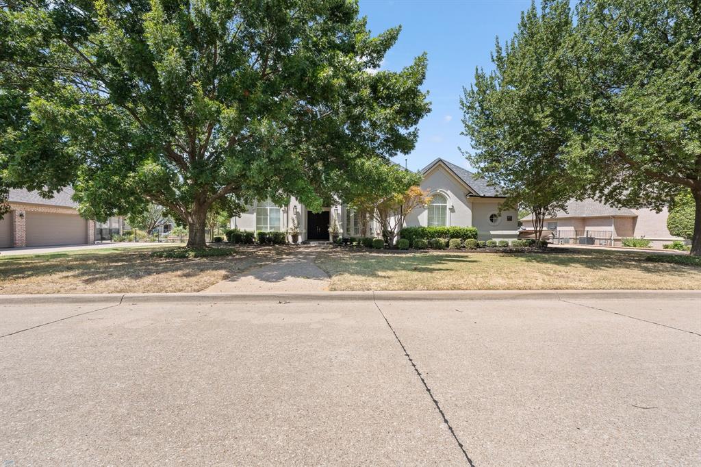 921 Fairway View Dr, Mansfield, TX 76063 photo