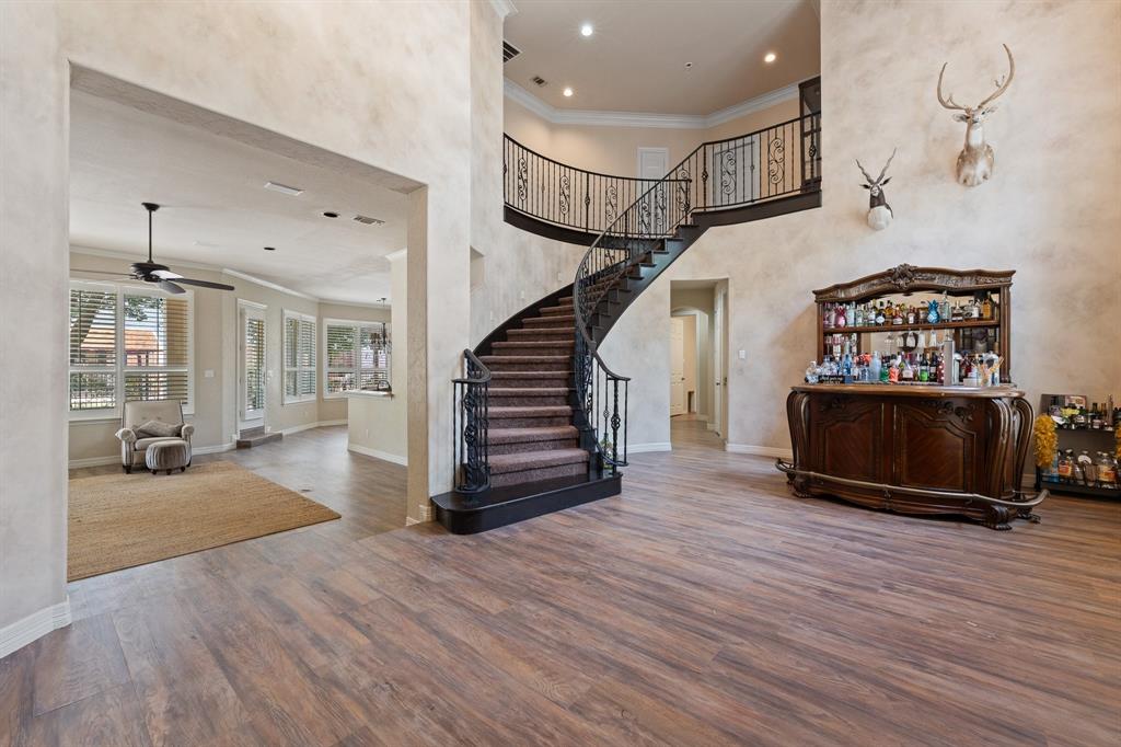 921 Fairway View Dr, Mansfield, TX 76063 photo