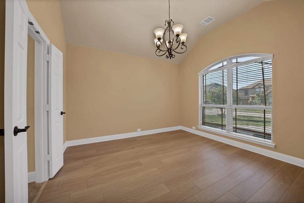 2662 La Jolla Blvd, Grand Prairie, TX 75054 photo