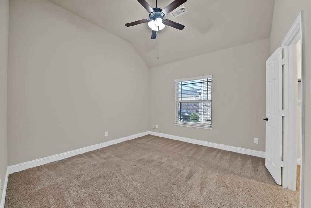 2662 La Jolla Blvd, Grand Prairie, TX 75054 photo