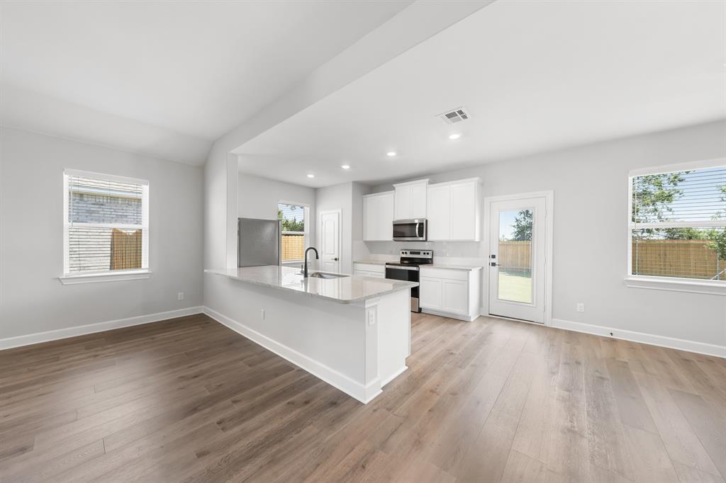 301 Magnolia Blvd, Hutchins, TX 75141 photo