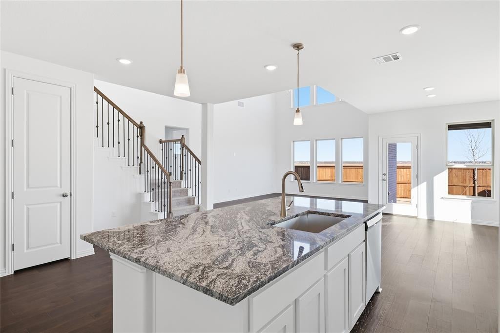 5908 Pebble Dr, Celina, TX 75009 photo