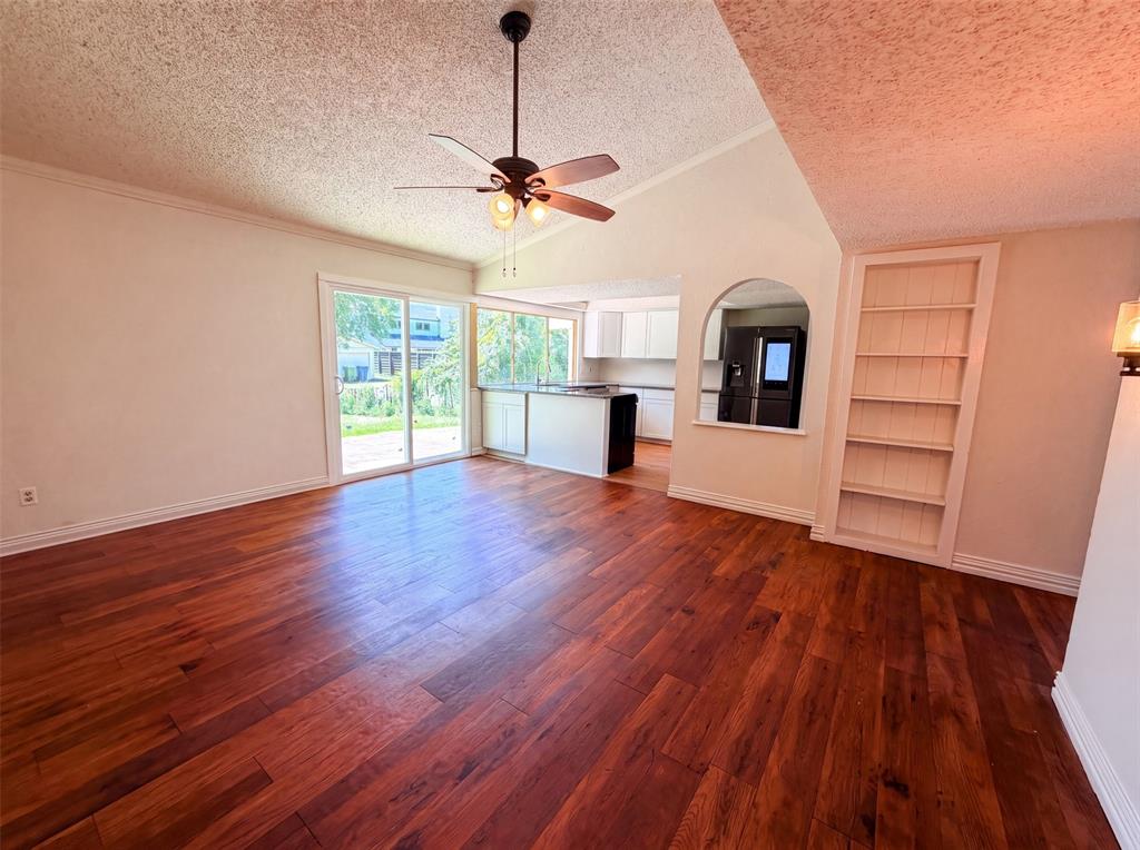414 Meadowhill Dr, Garland, TX 75043 photo