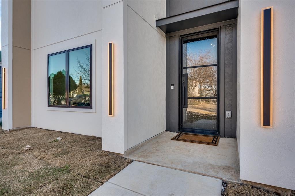 1836 Pueblo St, Dallas, TX 75212 photo