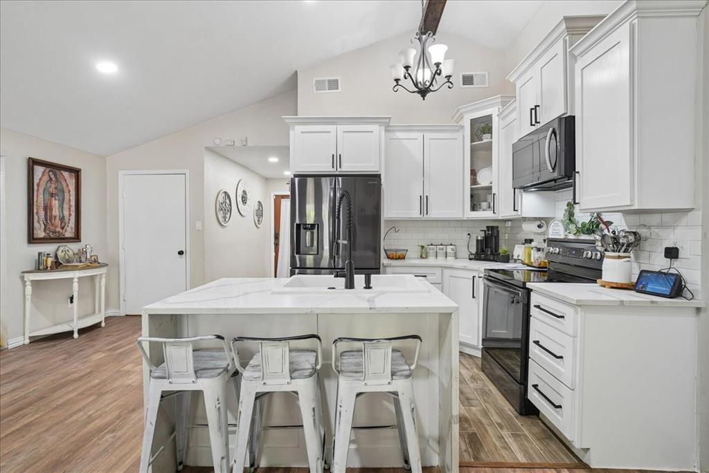 2111 Sharpshire Ln, Arlington, TX 76014 photo