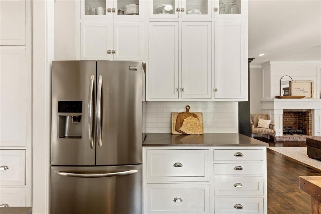 1109 E Oakdale Rd, Irving, TX 75060 photo