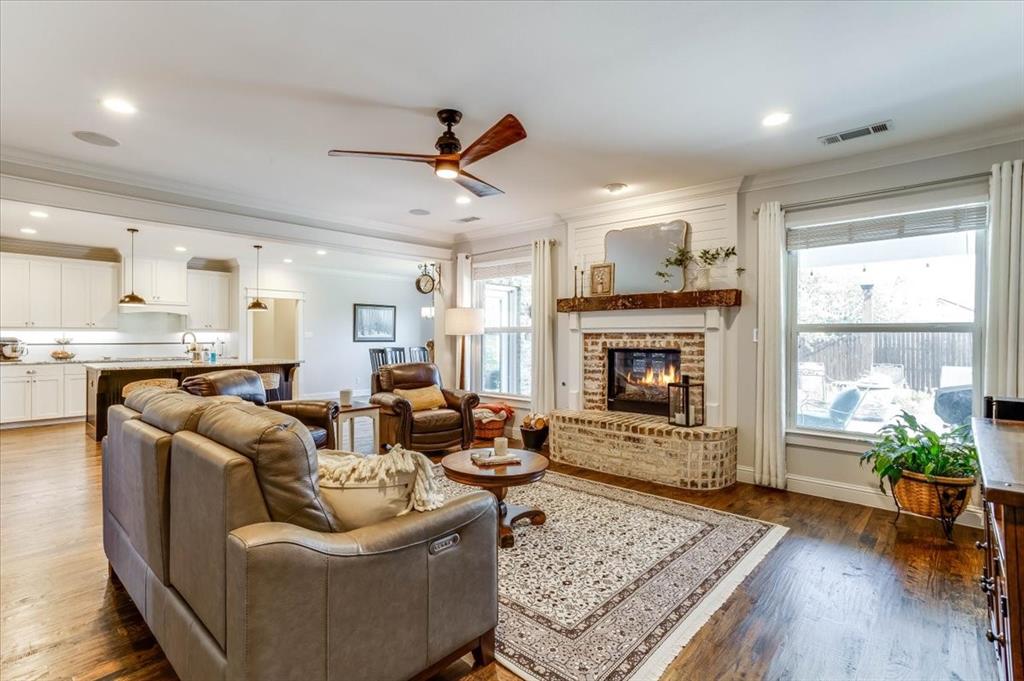 949 W Sunset Blvd, Celina, TX 75009 photo