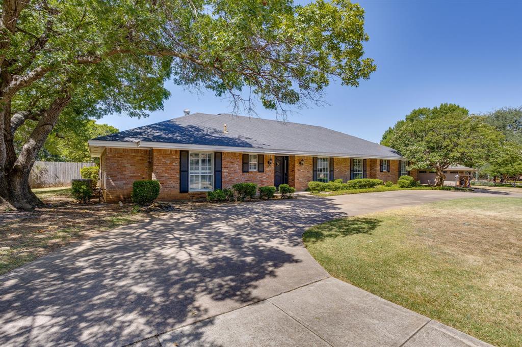 4813 Springwillow Rd, Fort Worth, TX 76109 photo