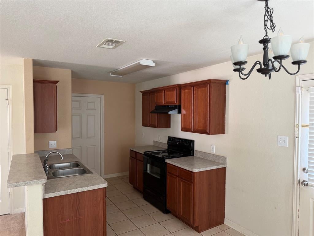 110 Cowpoke Ct, Newark, TX 76071 photo