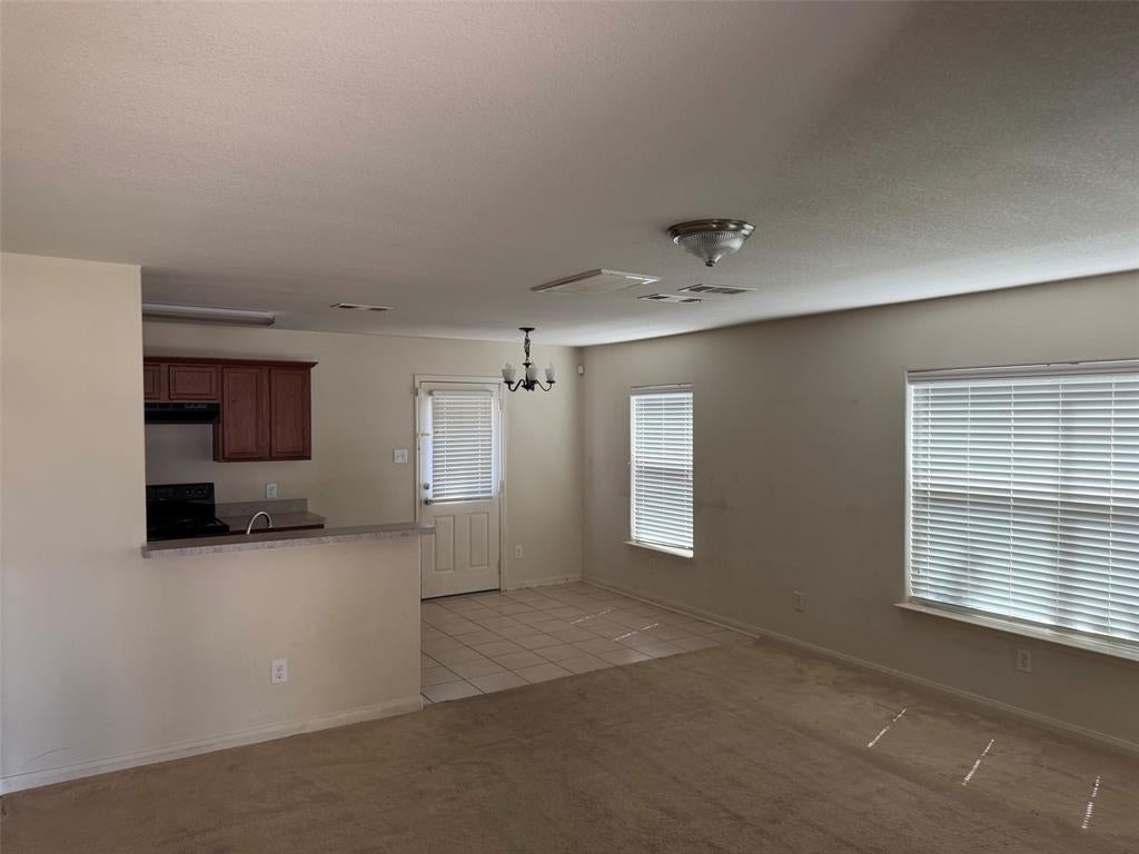110 Cowpoke Ct, Newark, TX 76071 photo