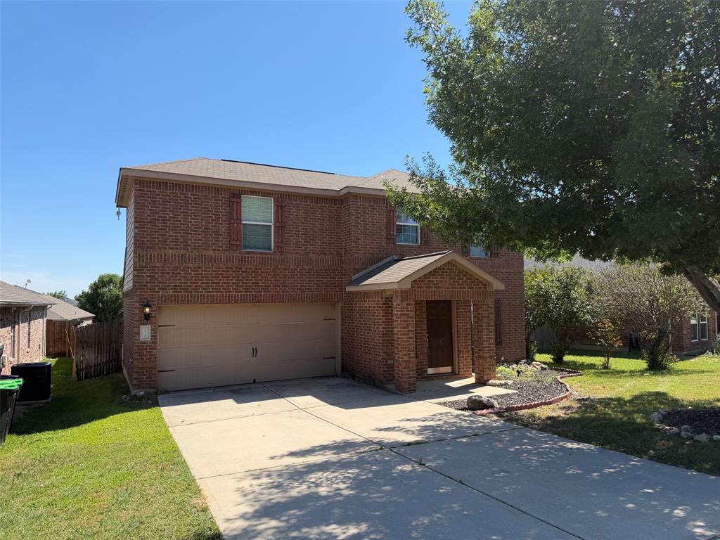 110 Cowpoke Ct, Newark, TX 76071