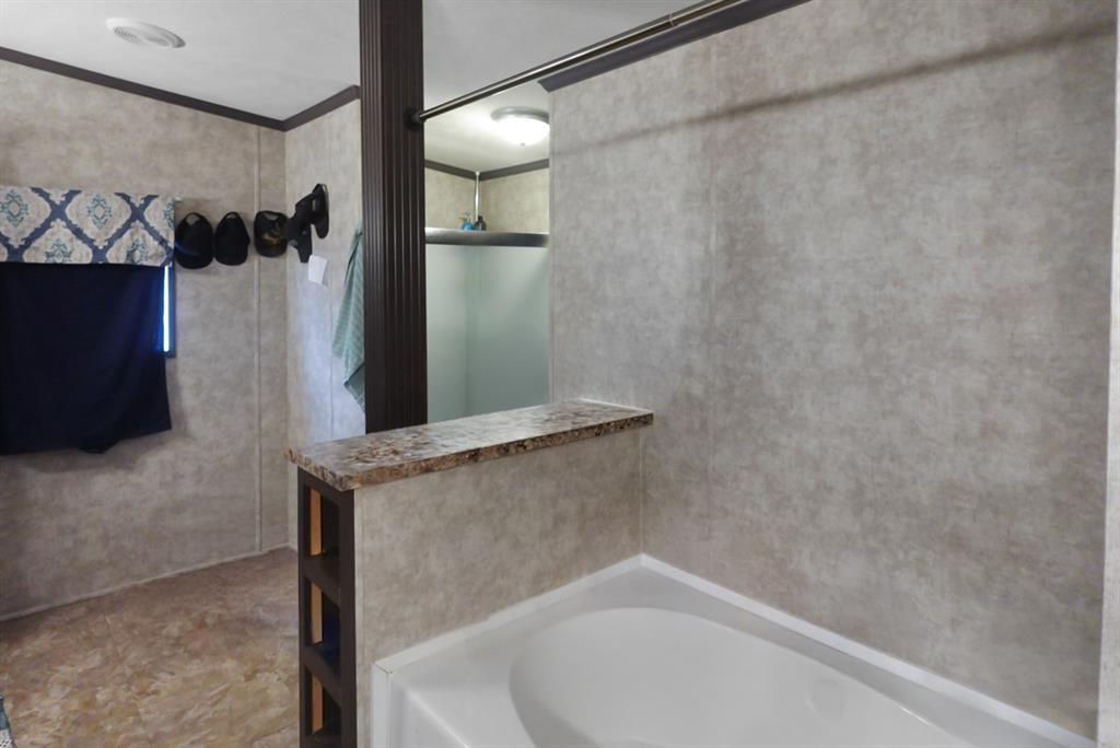 3108 Mistletoe Street St, Granbury, TX 76048 photo